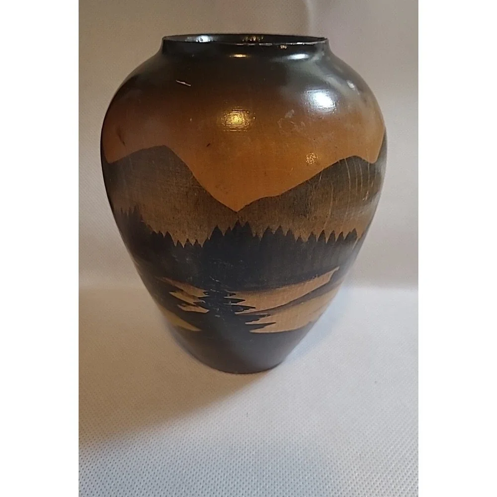 Handarbeit Black Forest German Hand Carved Painted 3D Wood‎ Vase Vintage